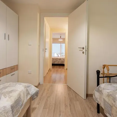 Apartment Modern Flat 50m From The Sea In Prime Location Limassol