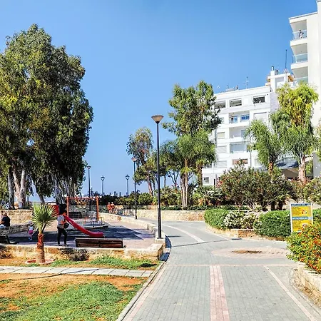 Modern Flat 50m From The Sea In Prime Location Apartment Limassol