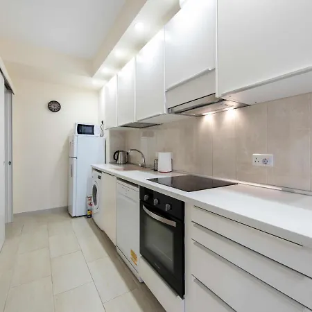 Modern Flat 50m From The Sea In Prime Location *