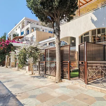 Διαμέρισμα Modern Flat 50m From The Sea In Prime Location Λεμεσός